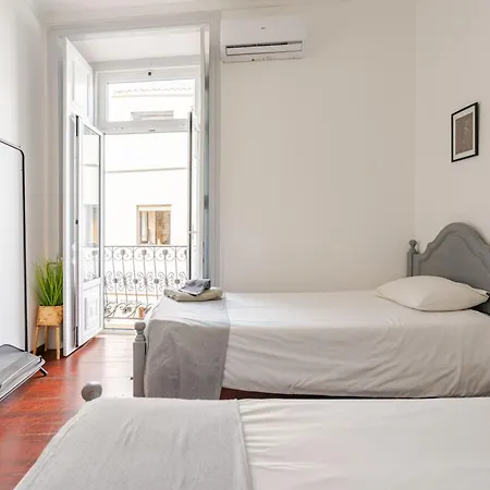 Down Town House * Αλμπουφέιρα