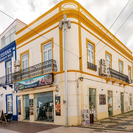 Down Town House Αλμπουφέιρα