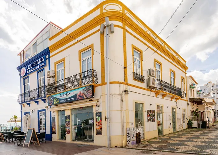 Down Town House 阿尔布费拉